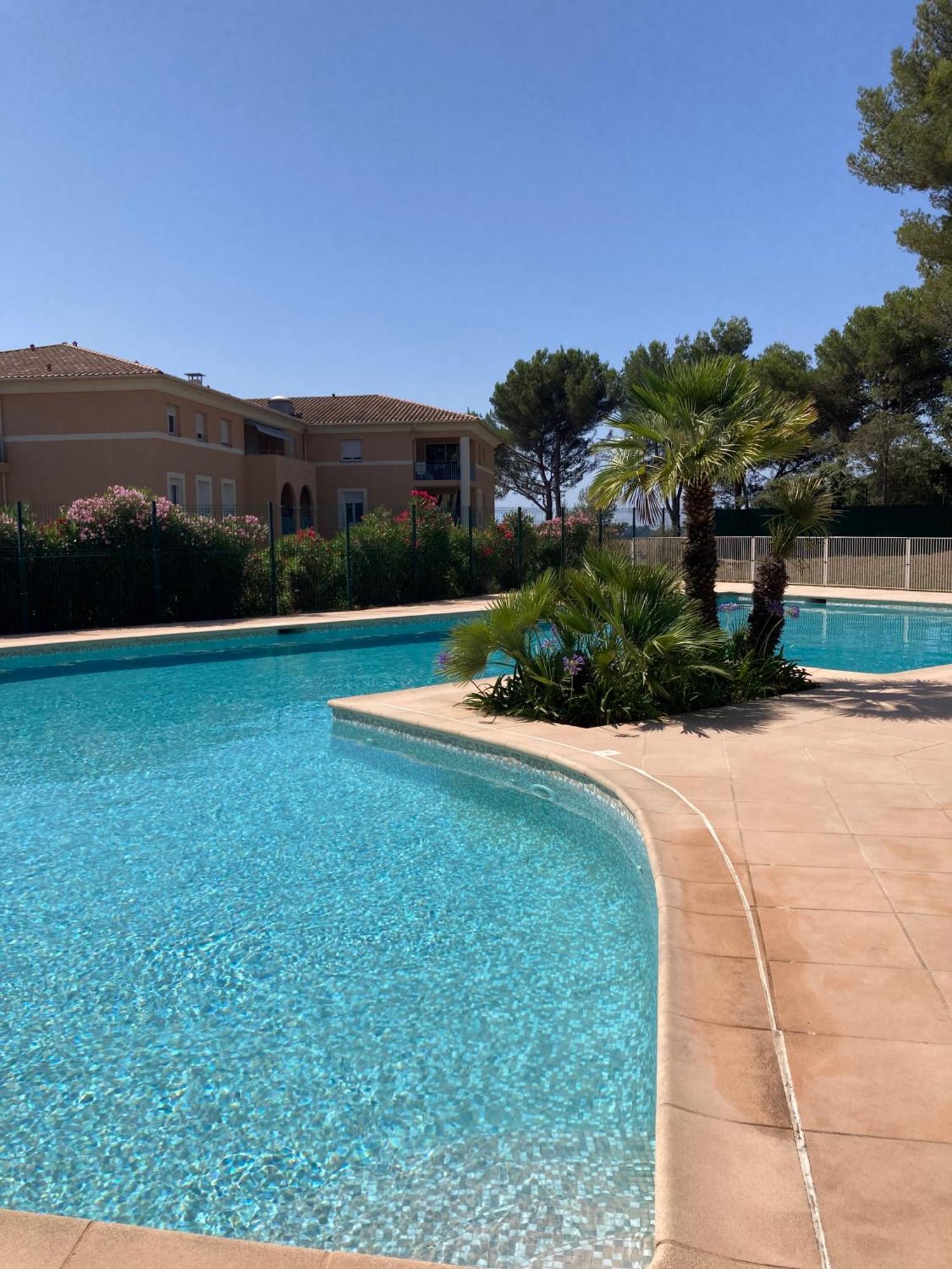 Apartment Coin De Paradis, Piscine, Parking, Terrasse