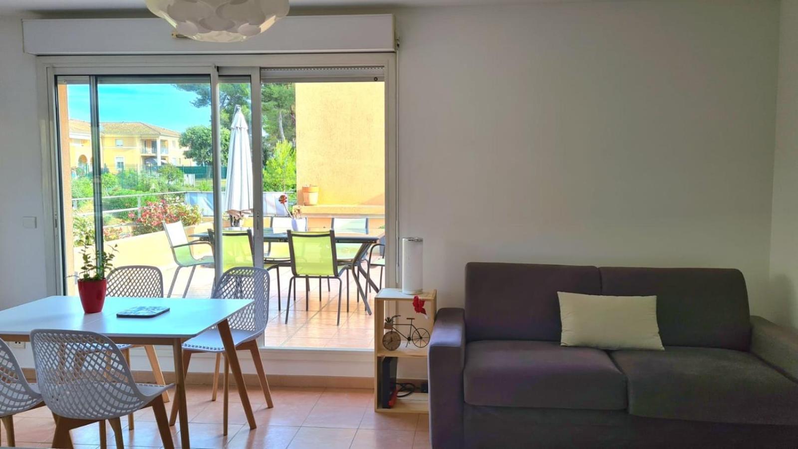 Coin De Paradis, Piscine, Parking, Terrasse Apartment *